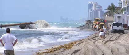 Dredged Sand Pumped onto Hollywood Beach