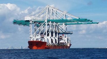 new Super Post-Panamax container gantry cranes