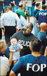 Fort Lauderdale Police Campaigning for Contract