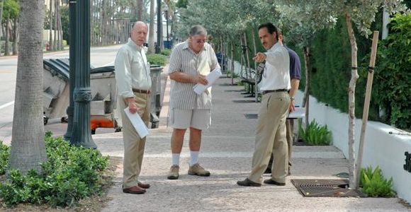 Vice Mayor Bruce Roberts, Jos Chepo Vega, GMCA President Pio Ieraci and Park Operations Superintendent Brian Hopper