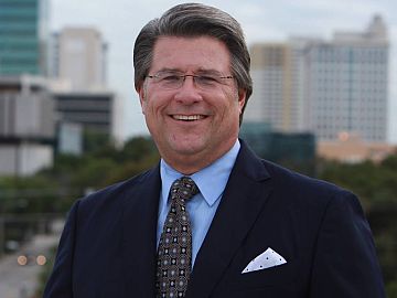 Senator Gary Farmer